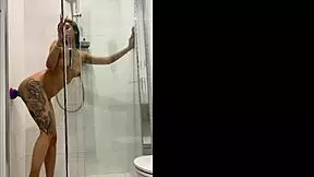 Fully naked muscular tattooed teen enjoys an object in private sexkontakte große nackte gepiercte muffige muschi muskulöse ragaz gettext