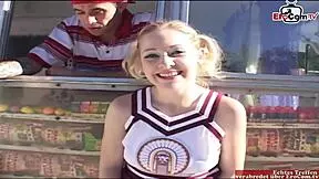 Facial frenzy after car sex
