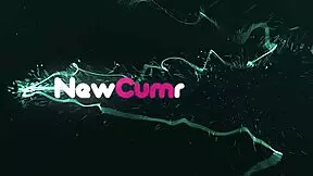Bouncing on a big cock: A petite amateur's experience