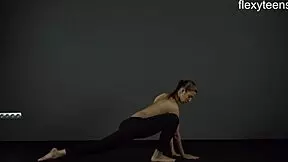 18-year-old Zina shows off her ballerina skills in this gymnastics video