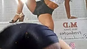 Ebony teen goes on a sex tease dance strip and twerks