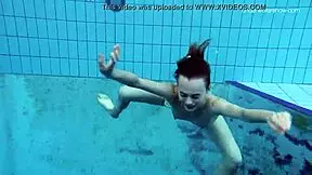 Anna Netrebko's underwater solo performance