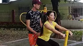 Stepsister educates Latina teen fitness