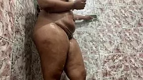 Young and horny: 18yo's intense solo action