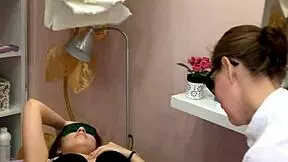 Laser depilation seems to make Ritafox’s red hair shimmer in Webcam ÇLT [Translation]: