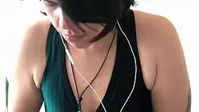 Alternative MILF Pretty teaches German in a safe environment