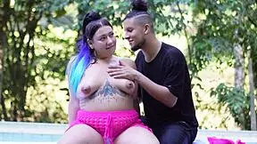 Oiled latina gets public squirting show