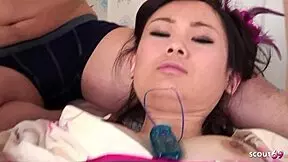 Japanese geisha gets double penetration in JAV triple play