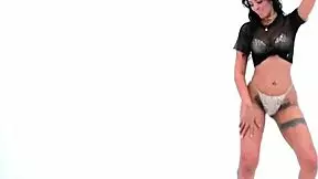 Greek escort Laura Athens is a diva and you will know it after watching this video