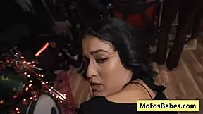Sexy brunette gives the best deepthroat blowjob experience