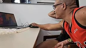 I called the girl to teach video editing