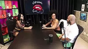 Sex in the elevator, an unforgettable situation