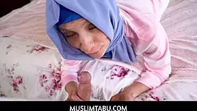 Curious Muslima babe explores forbidden pussy fuck pleasure