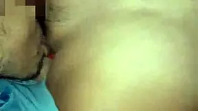 Her curvy ass fascinated me in the heat