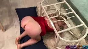 Hot stepmom Erin Electra gets stuck while cleaning the living room