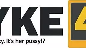 Lesbians in threesome on Dyke4k